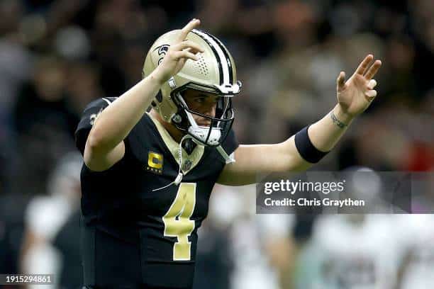 Saints QB Derek Carr 