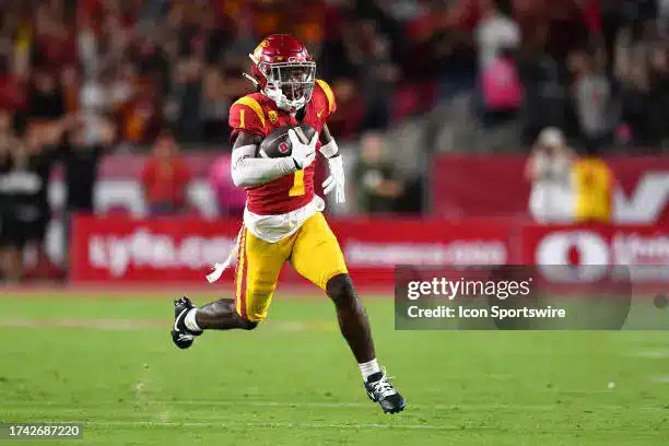 USC wide receiver Zachariah Branch running with the ball