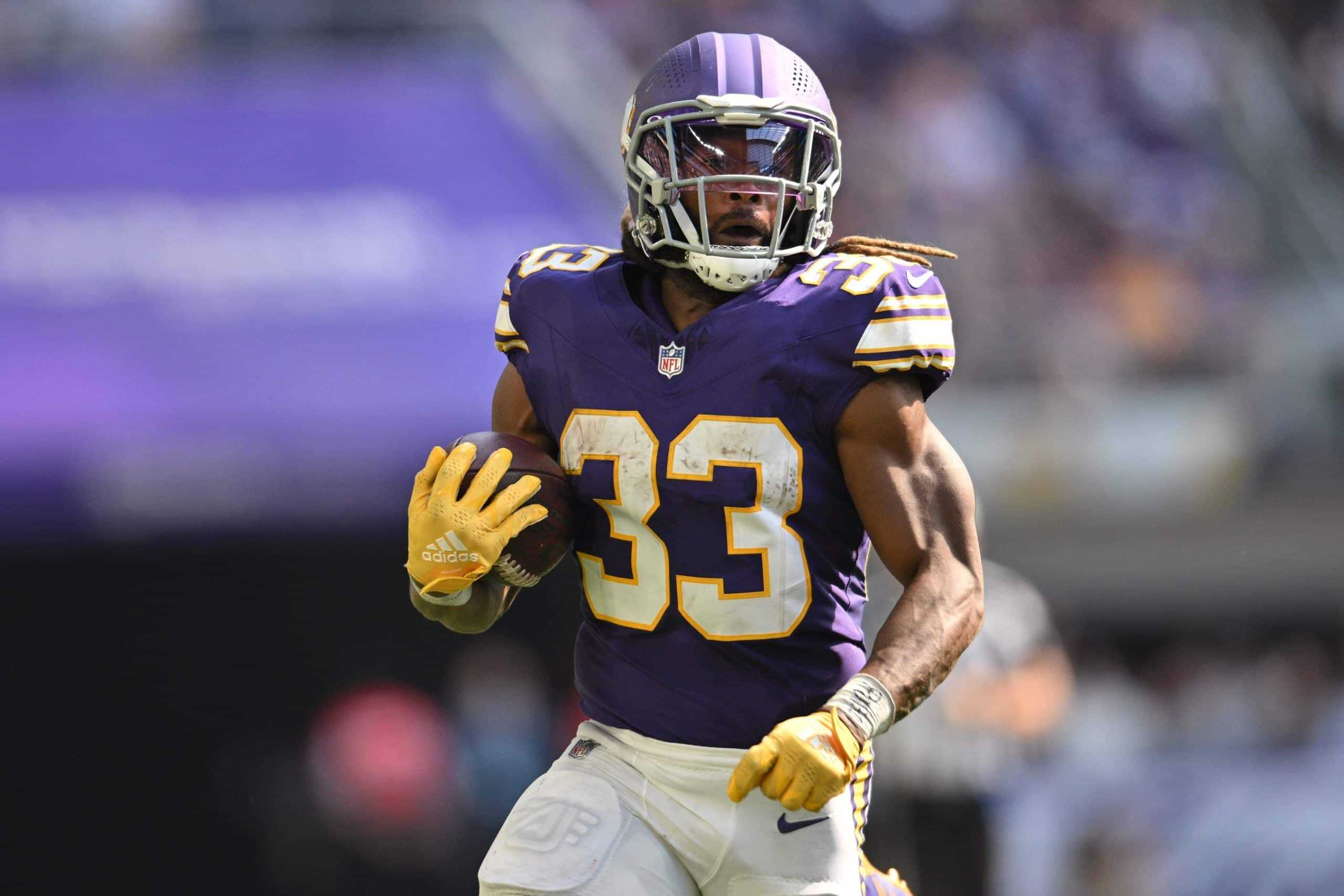 vikings aaron jones