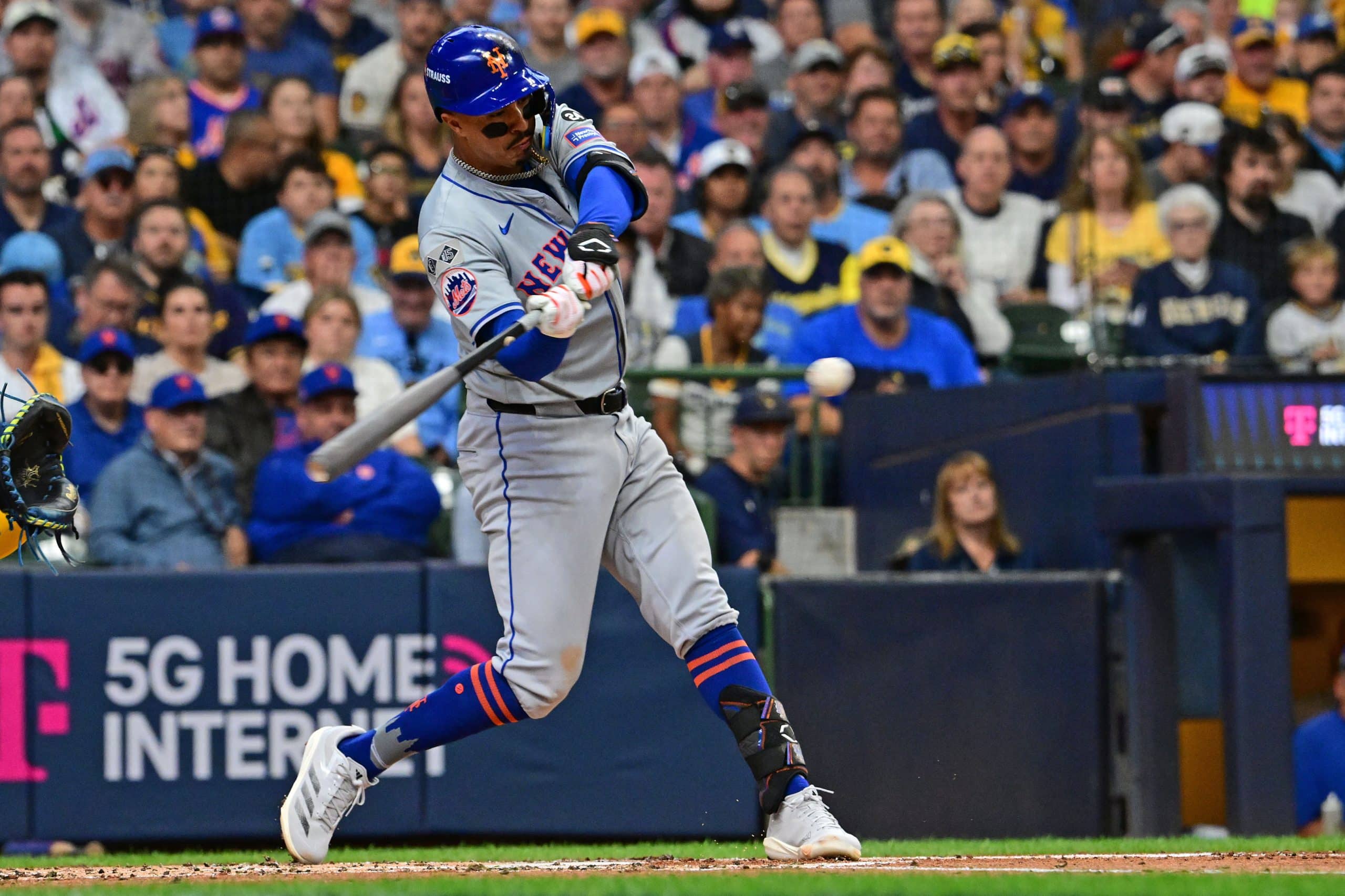 New York Mets MLB DFS Postseason mark vientos