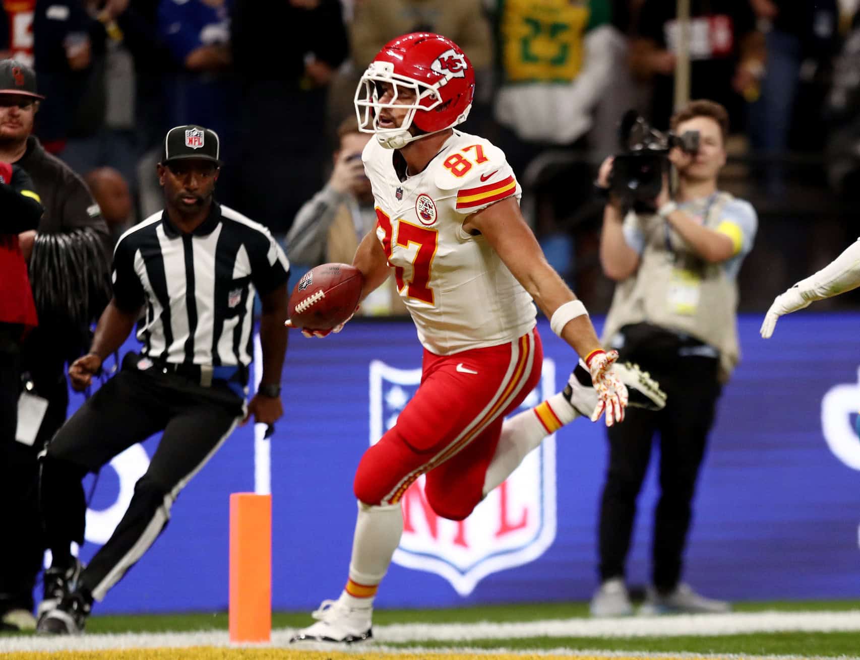 Chiefs Tight End Travis Kelce touchdown vs Chargers