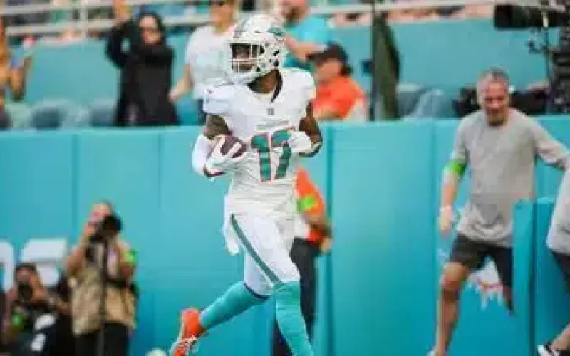 Jaylen Waddle