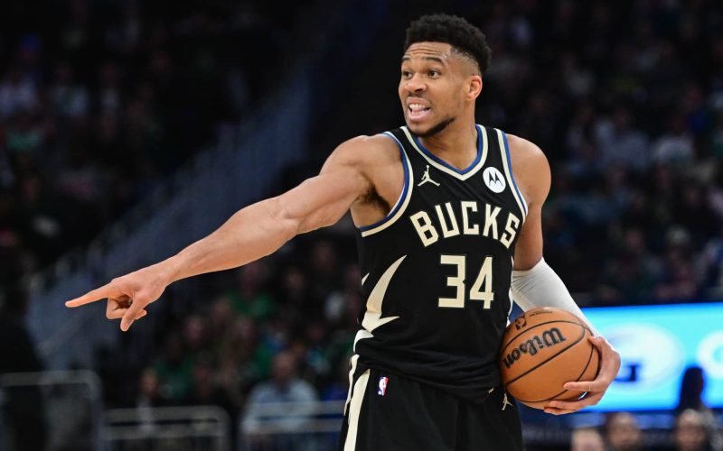 Giannis Antetokounmpo nba bucks